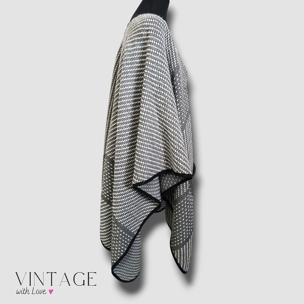 Thumbnail: Studio.W Grey and Black Poncho – Size Estimate XL