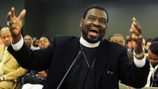 HARRY R. JACKSON JR. - O BISPO CARISMÁTICO, CONSERVADOR E CONSELHEIRO DE DONALD TRUMP (EM MEMÓRIA)