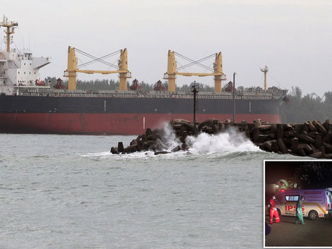 TRIPULAÇÃO CHINESA ATIRA CLANDESTINOS TANZANIANOS EM ÁGUAS COM TUBARÕES
