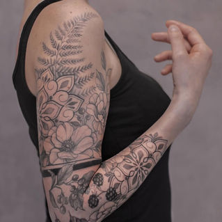 Fineline Tattoos, Floral Tattoos, Geometric Tattoos
