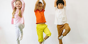 Drei Kinder beim Kinder- und Jugendcoaching