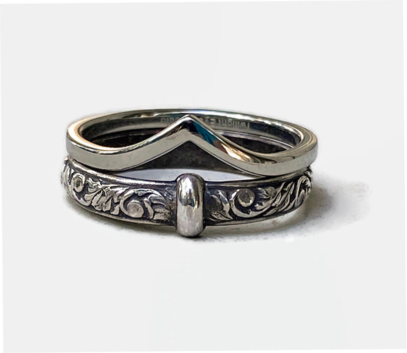 Thumbnail: Frasers Ridge - stackable chevron ring