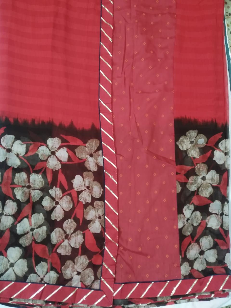 Thumbnail: Red with Flower Border Katti Batti