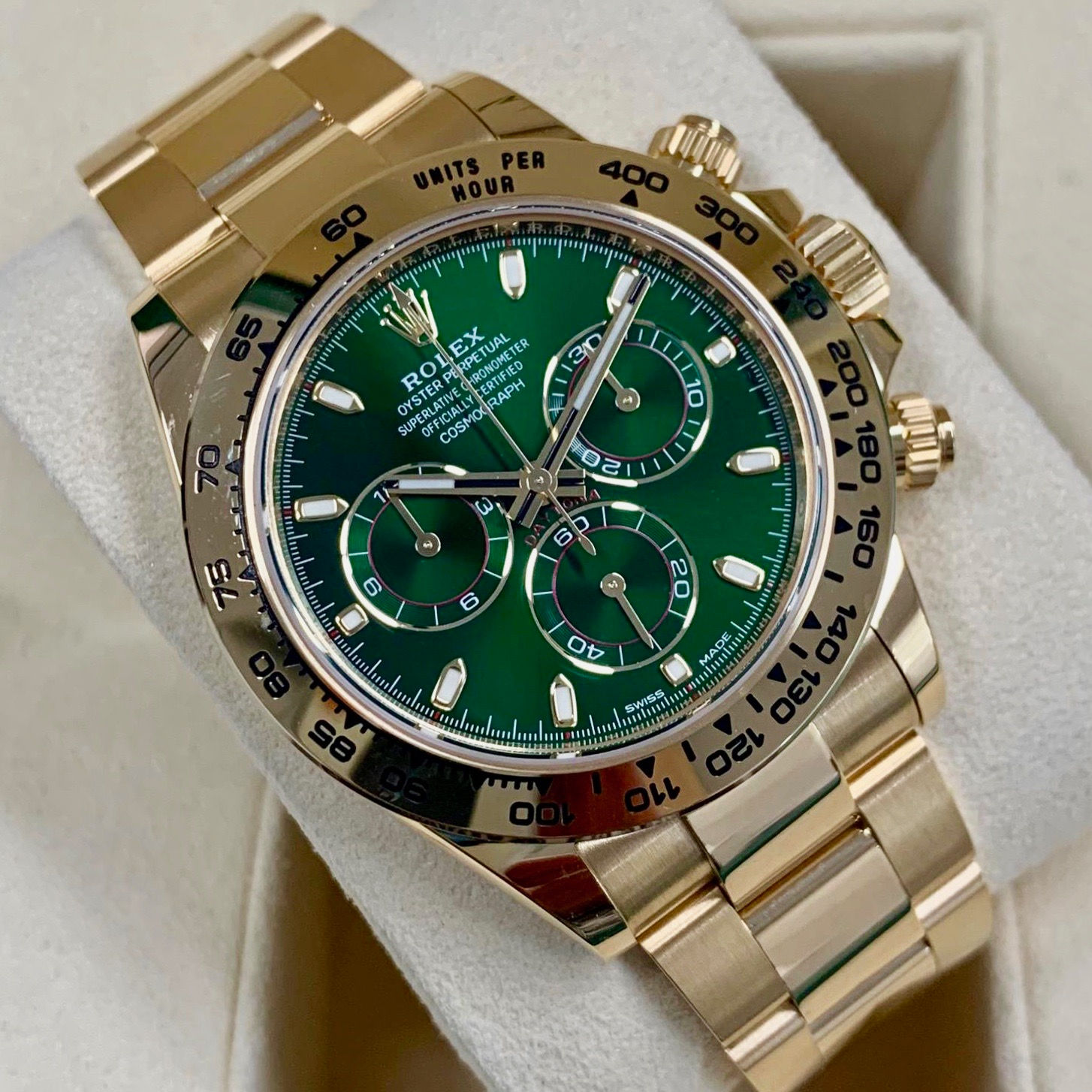 Rolex Cosmograph Daytona Yellow Gold Green Dial  116508