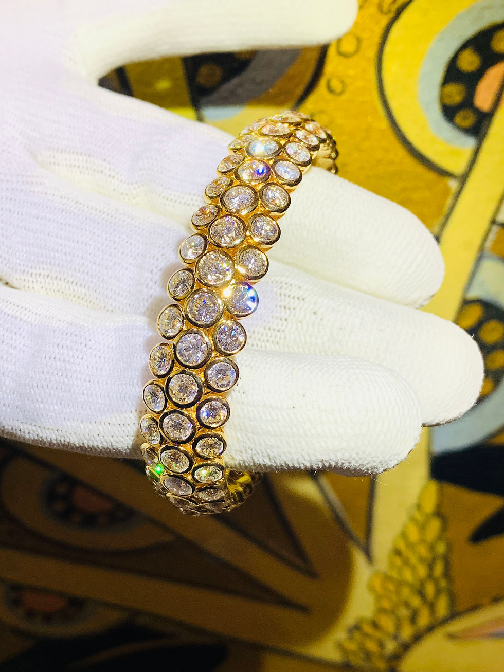 Thumbnail: 26CT Top Quality Diamonds 18K Yellow Gold Bangle
