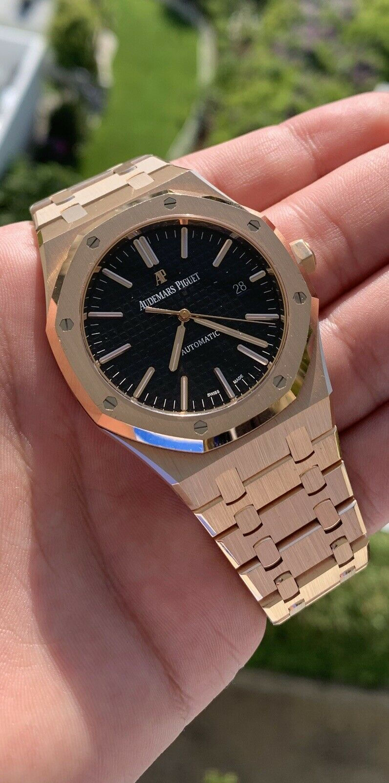 Thumbnail: Audemars Piguet Royal Oak Rose Gold Black 41MM  15400OR.OO.1220OR.01 FULL SET