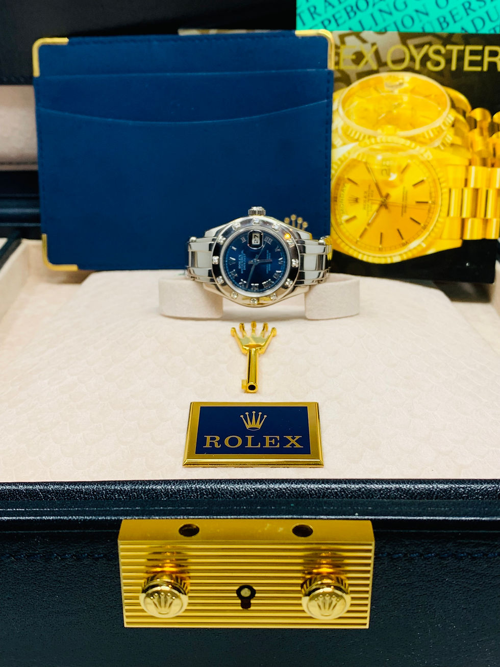 Thumbnail: Rolex Ladies Pearlmaster Blue Roman Dial Ref. 80319 *Engraved Rehaut*