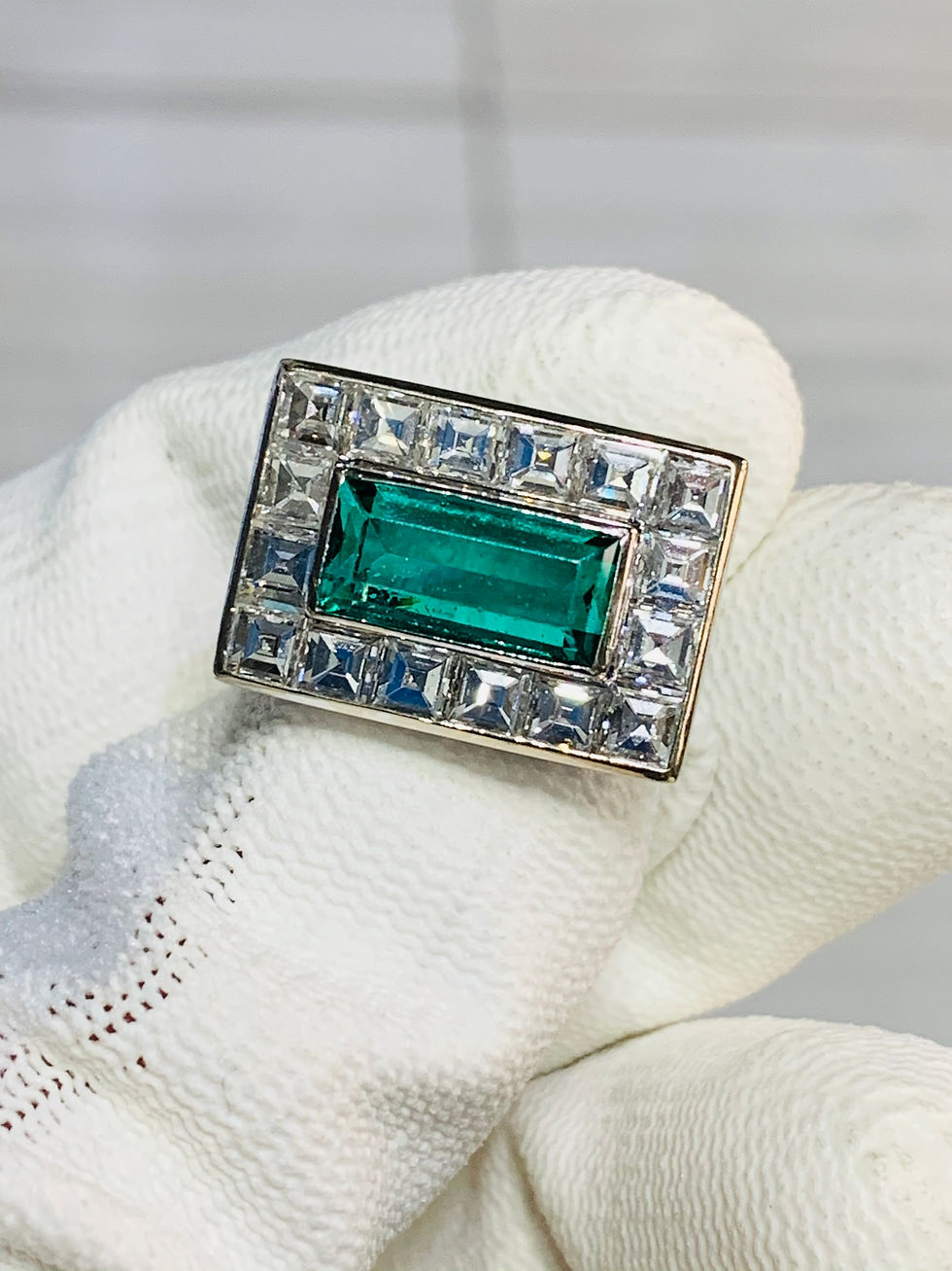Thumbnail: 18K White Gold Unheated Emerald w Top Quality Asscher Cut Diamonds