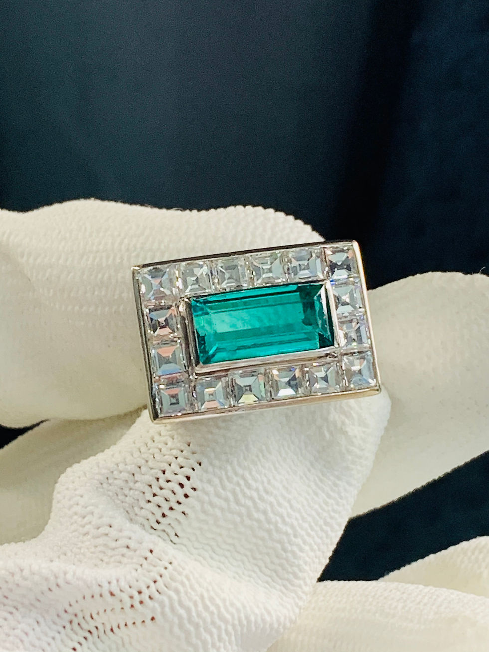 18K White Gold Unheated Emerald w Top Quality Asscher Cut Diamonds