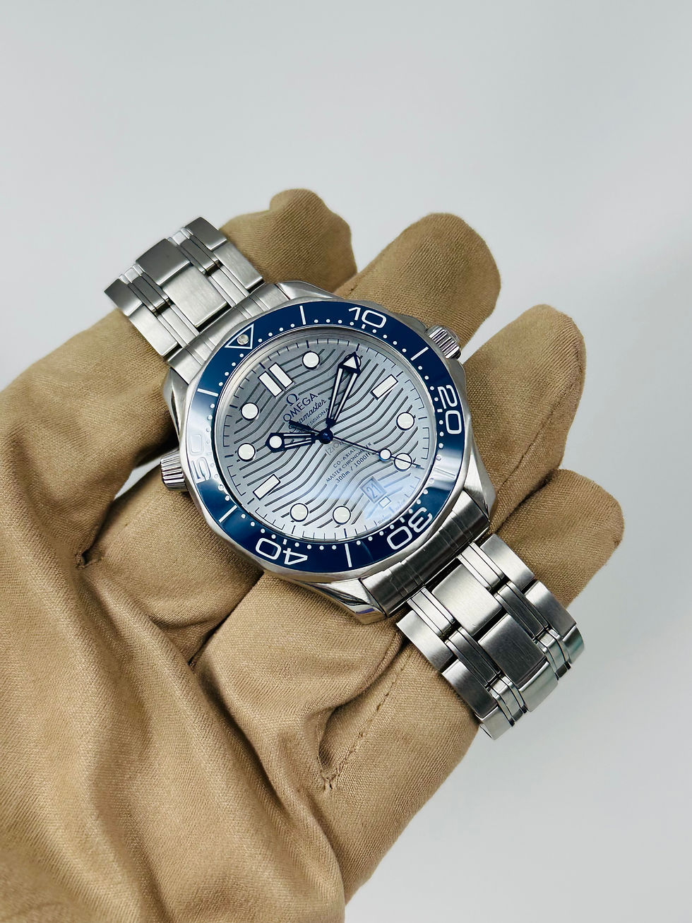 Thumbnail: Omega Seamaster Diver 300M Co-Axial Grey Dial 42MM 021030422006001