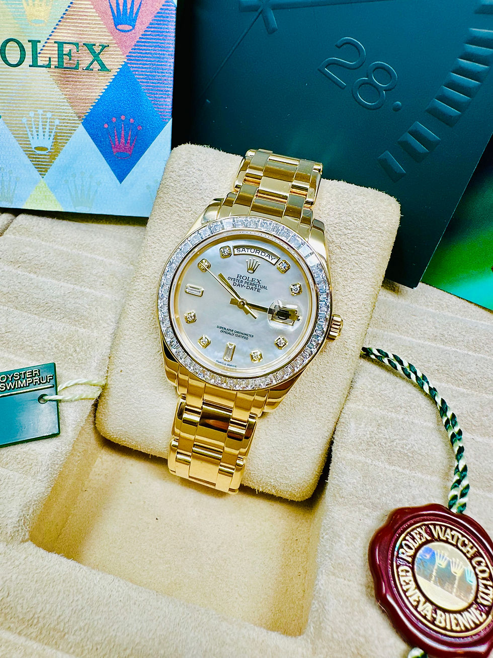 Thumbnail: Rolex Masterpiece 18958 Day-Date Yellow Gold Baguette Bezel Mop Dial Full Set