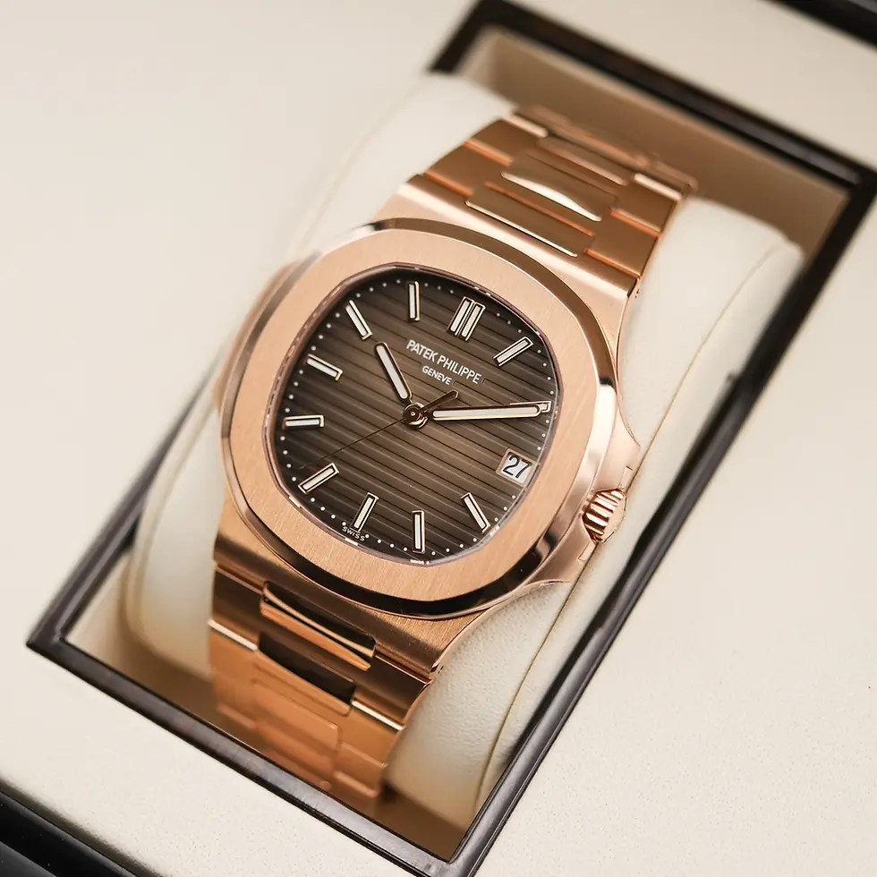 Thumbnail: Patek Philippe Nautilus 5711/1R-001 Rose Gold Brown Dial Complete Set