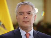 Cuando Iván Duque le reclamaba a locales como Doña Segunda por no tener factura electrónica