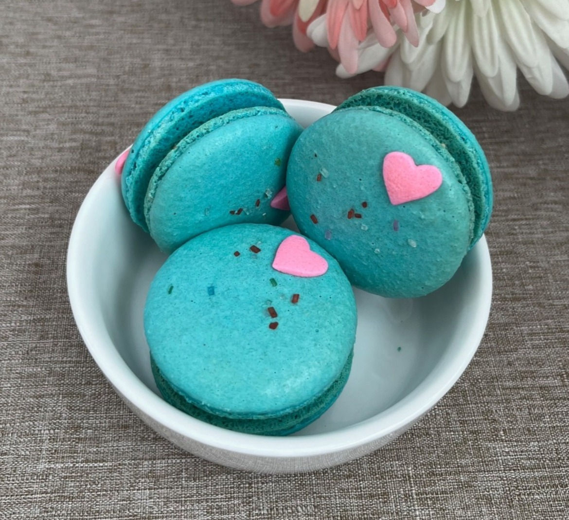 Single Salted Caramel Macaron