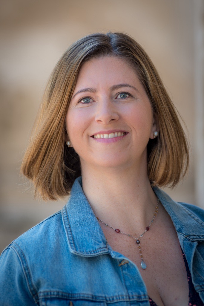 Amy Hanlon Rodemich Head Shot.png