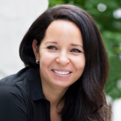 Amy Hanlon Rodemich Head Shot.png