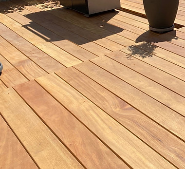 Garapa-Terrasse-mit-Grill-Velbert.jpeg