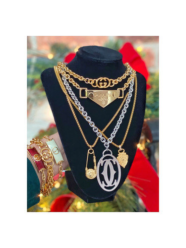 アクセサリー Gucci Old Crest Charm Necklace Gold Repurposed Vintage Gucci Knight Gold Crest Charm Necklace