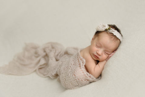 Newborn Photography, Baby Girl, Arizona Newborn, Camp Verde Photographer, Sedona, Cottonwood, Sleepy Baby, Boho