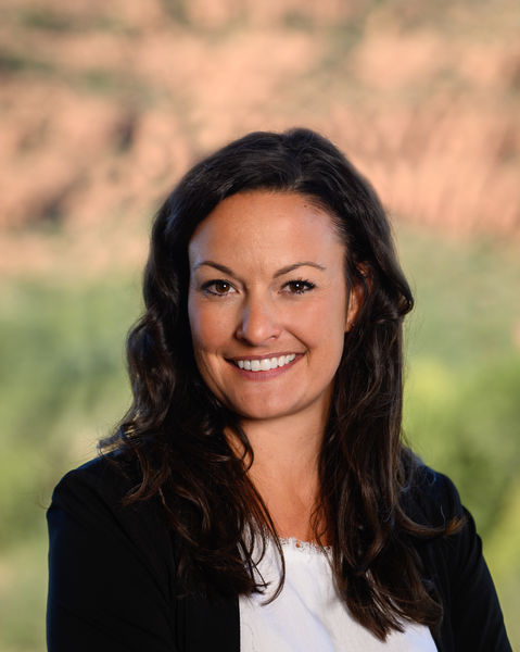 Michelle Lee Photography, Sedona, Cottonwood, Camp Verde Photographer, Headshot, Professional Photography, Business Photography