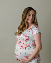 Maternity, Arizona Maternity Photographer, Michelle Lee Photography, Expecting, Baby Bump, Camp Verde, Cottonwood, Sedona, Maternity Gown, Beautiful Mom, Studio, Floral Maternity