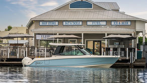 Boston Whaler Draws Big Crowd for Launch of All-New 330 Vantage