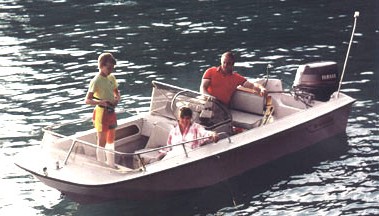 1971 Boston Whaler 17 Newport