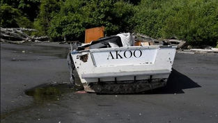 Coast Guard Pushing Harder to Deal with Abandoned Boat Problem