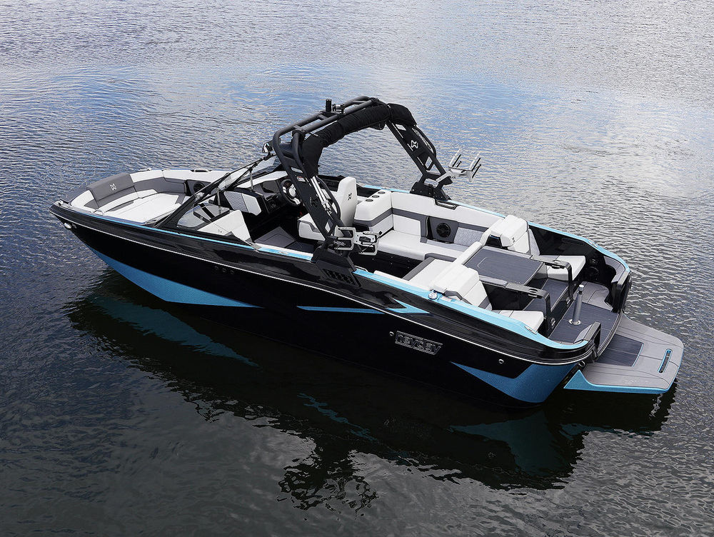 Heyday Launches AllNew H22 Wakeboat with Host of Mercury Features