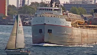 Near Miss on Great Lakes Shows Importance of Knowing Right of Way