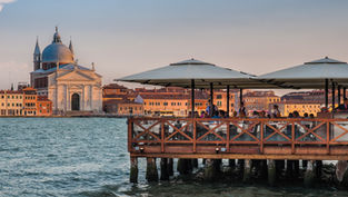 Six Waterfront Restaurants Around the World Every Boater Should Visit