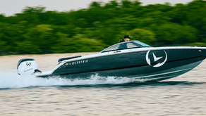 Four Winns Enters Electric Boat Market with H2e Bowrider