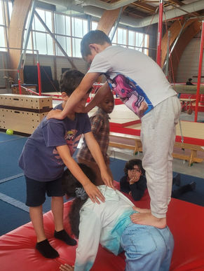 ALSH du Dorlett : une fin de 2ème semaine sous le signe des Olympiades de Gymnastique.