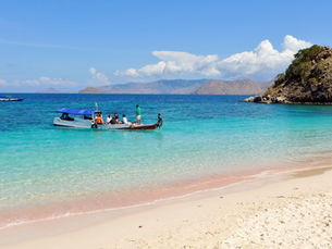 10 Best Beaches to Visit in Indonesia for Paradise Escapes