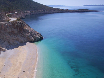 Love Cornwall’s Hidden Coves? These Secret Mediterranean Beaches Will Blow Your Mind
