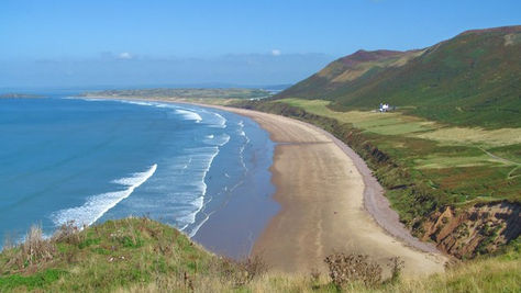 Unforgettable UK beach crowned best in the country with stunning views and golden sands