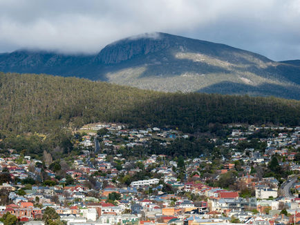 Best Places to Visit in Australia in January (2026 Summer & Tennis)