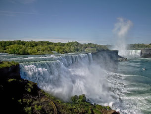 10 BEST waterfalls to visit in America