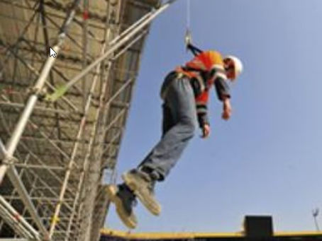 Lavori in facciata con FUNI, siete sicuri sia il modo idoneo a lavorare in sicurezza?