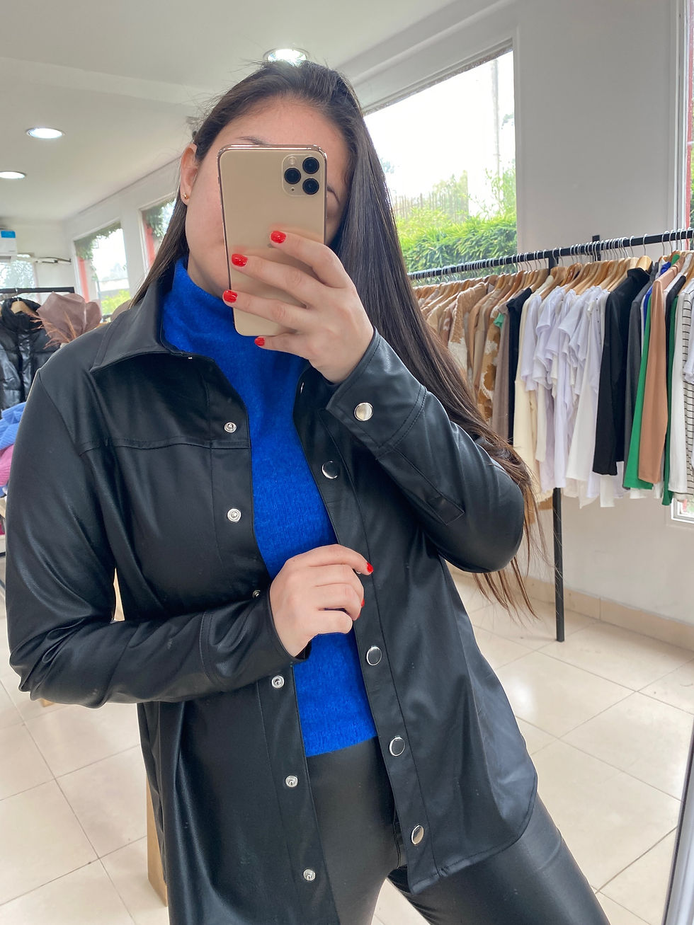 Miniatura: Camisa de cuero 🖤