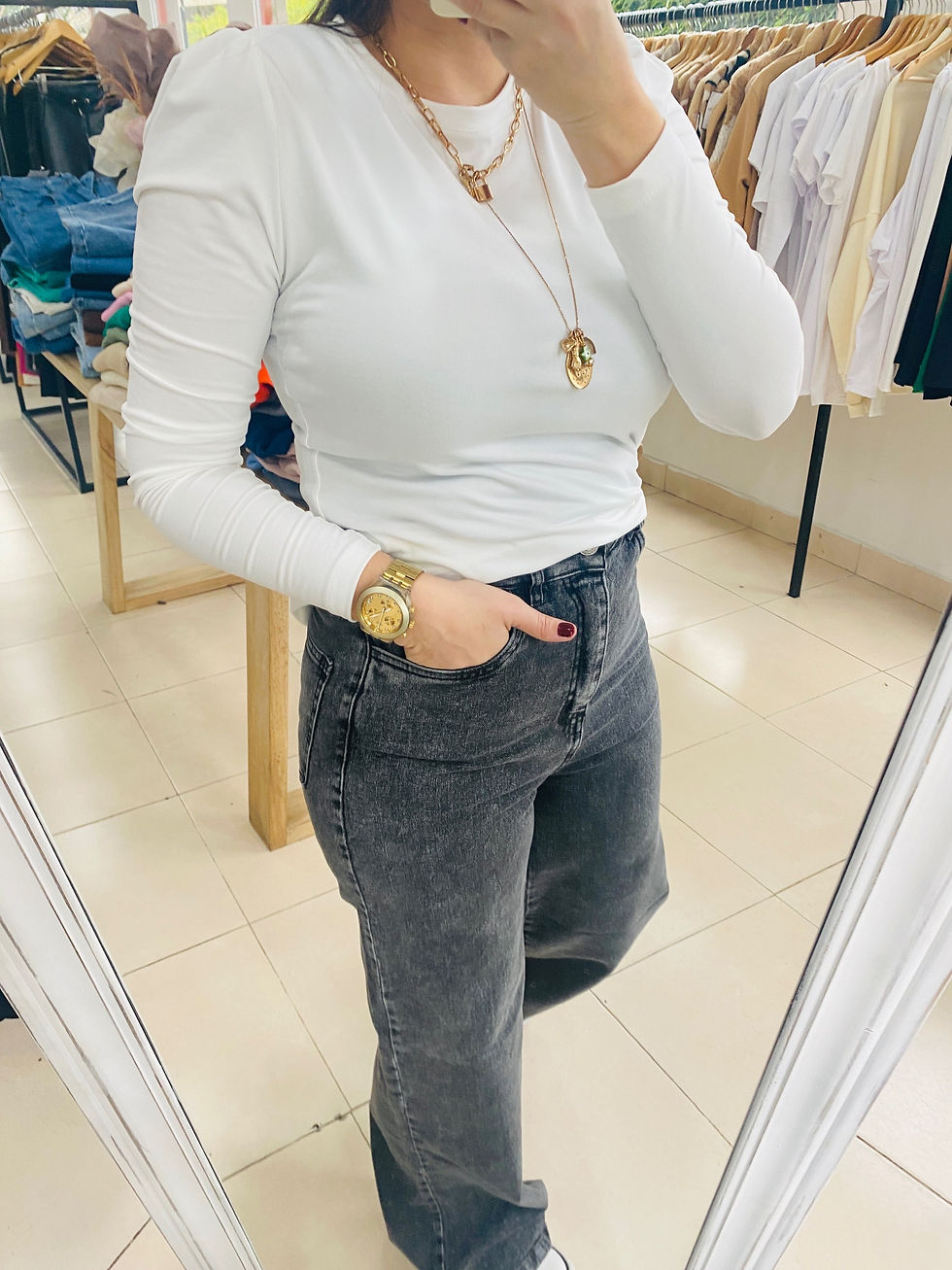 Miniatura: Remera clara 💫