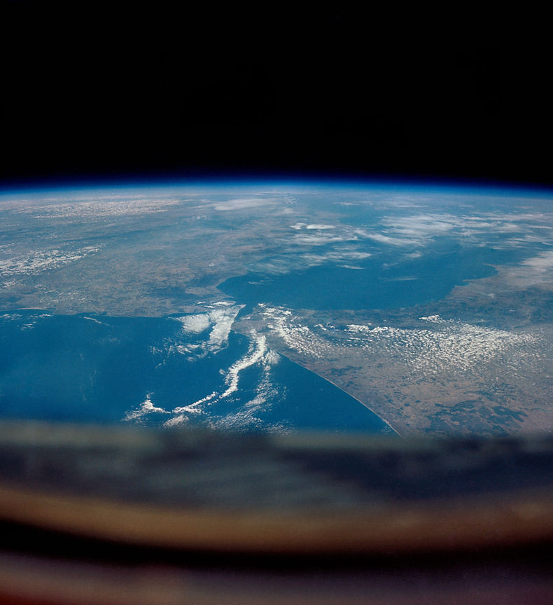 NASA image: GEMINI-V - EARTH-SKY - STRAITS OF GIBRALTAR - OUTER SPACE