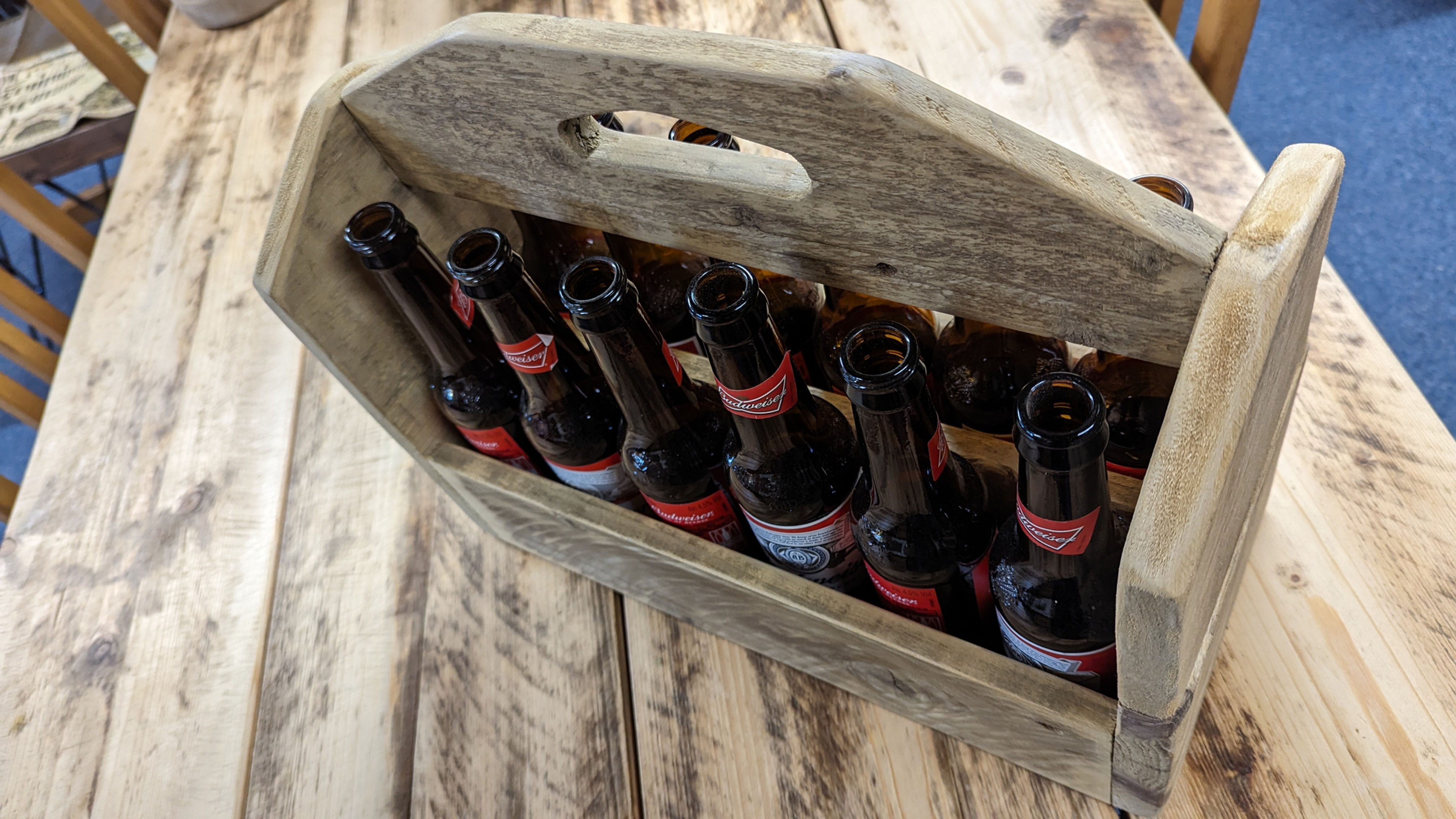 Twelve 300ml wooden beer bottle holder/crate with handle