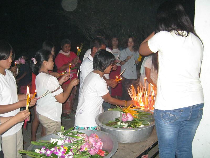 ตั้งใจเวียนเทียน