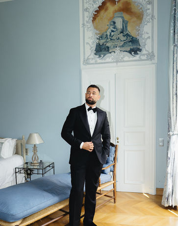 Portrait du marié, mariage d'Isabelle et Frédéric au Château Talaud en Provence
