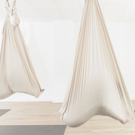 YOGA - Benefits of Aerial Yoga 