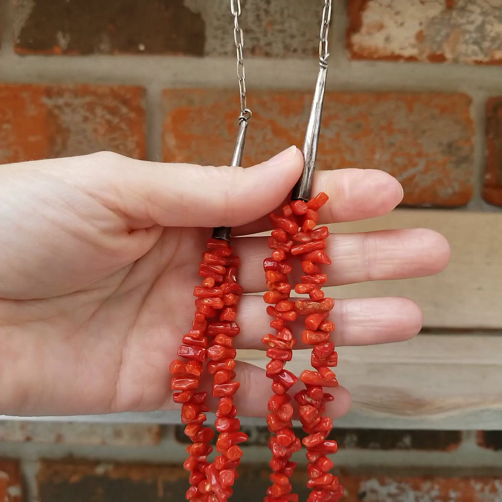 Thumbnail: Vintage Natural Coral Necklace