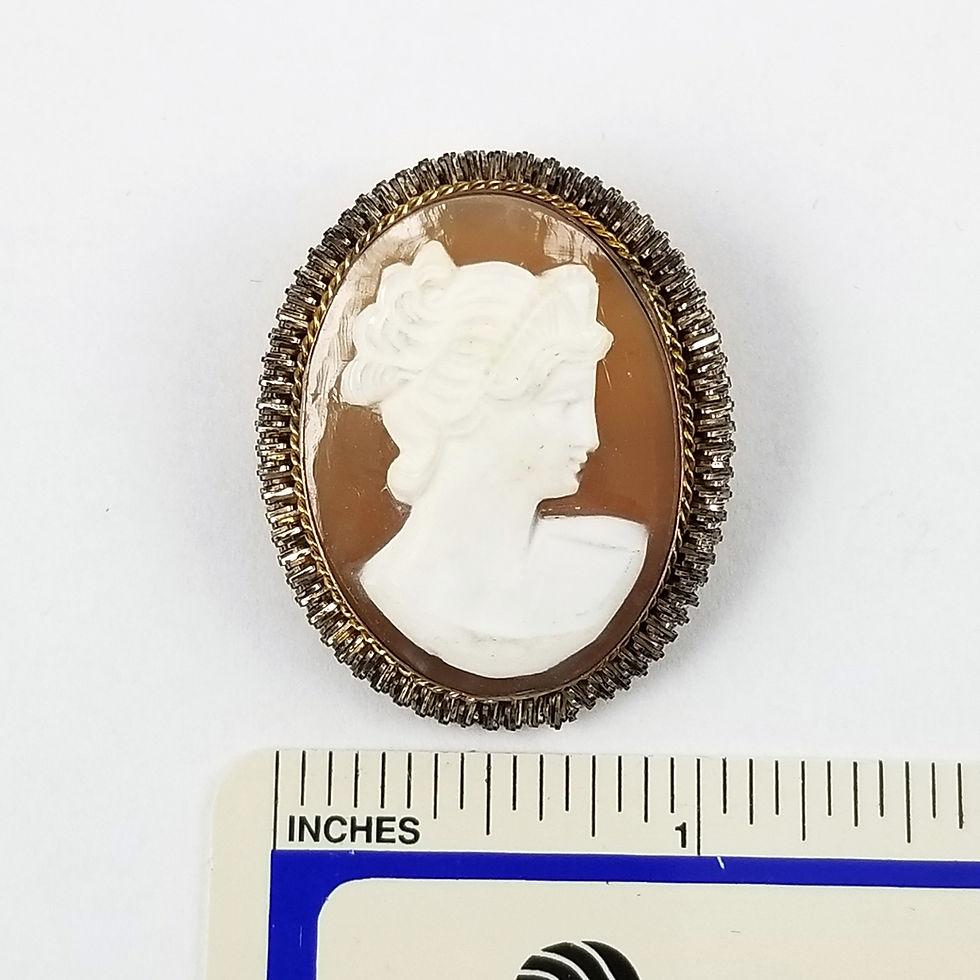 Thumbnail: Art Deco Shell Cameo Pendant / Brooch