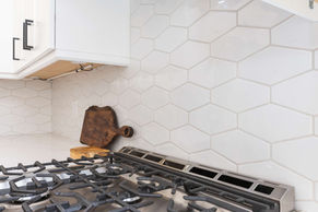 Modern and Bright Kitchen