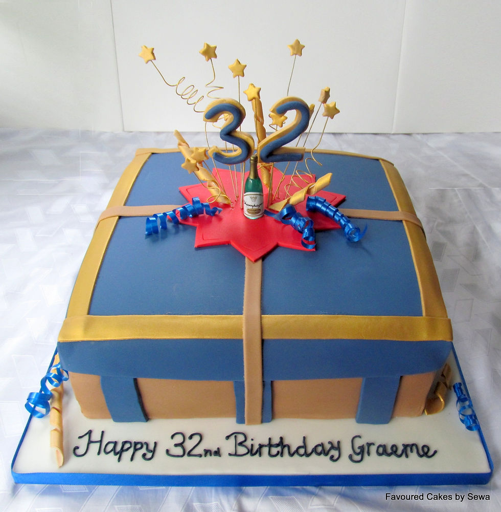 Men's Gift Box Cake